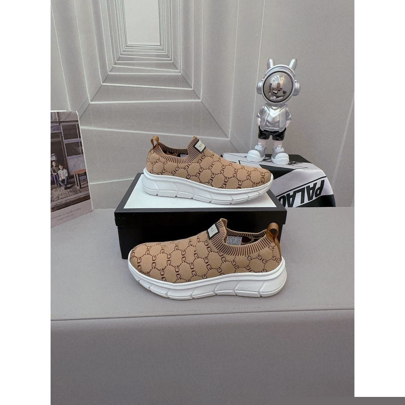 G*u*i casual shoes